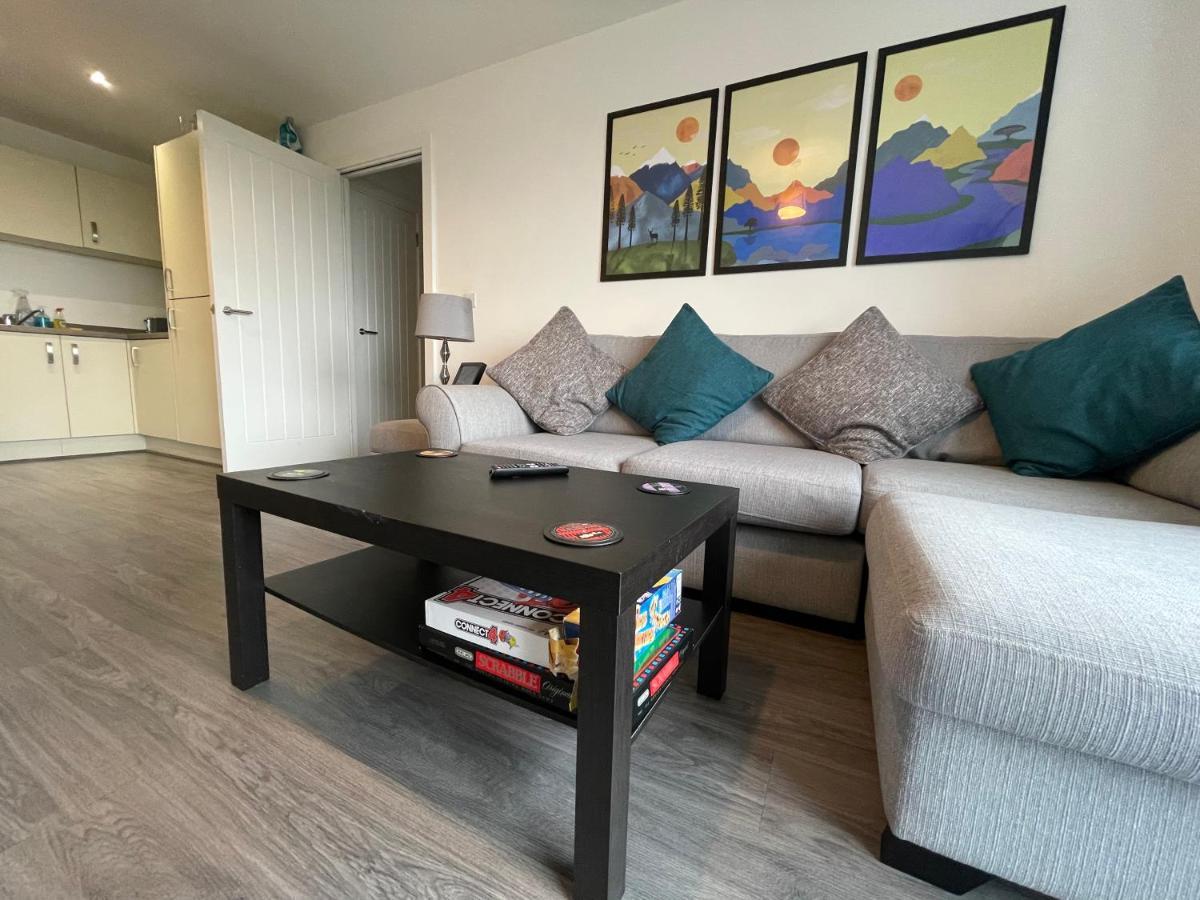 Balcony Marina Apartment With City Skyline Views - Free Secure Parking マンチェスター エクステリア 写真