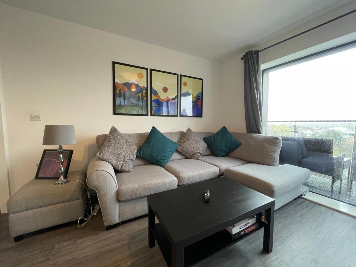 Balcony Marina Apartment With City Skyline Views - Free Secure Parking マンチェスター エクステリア 写真